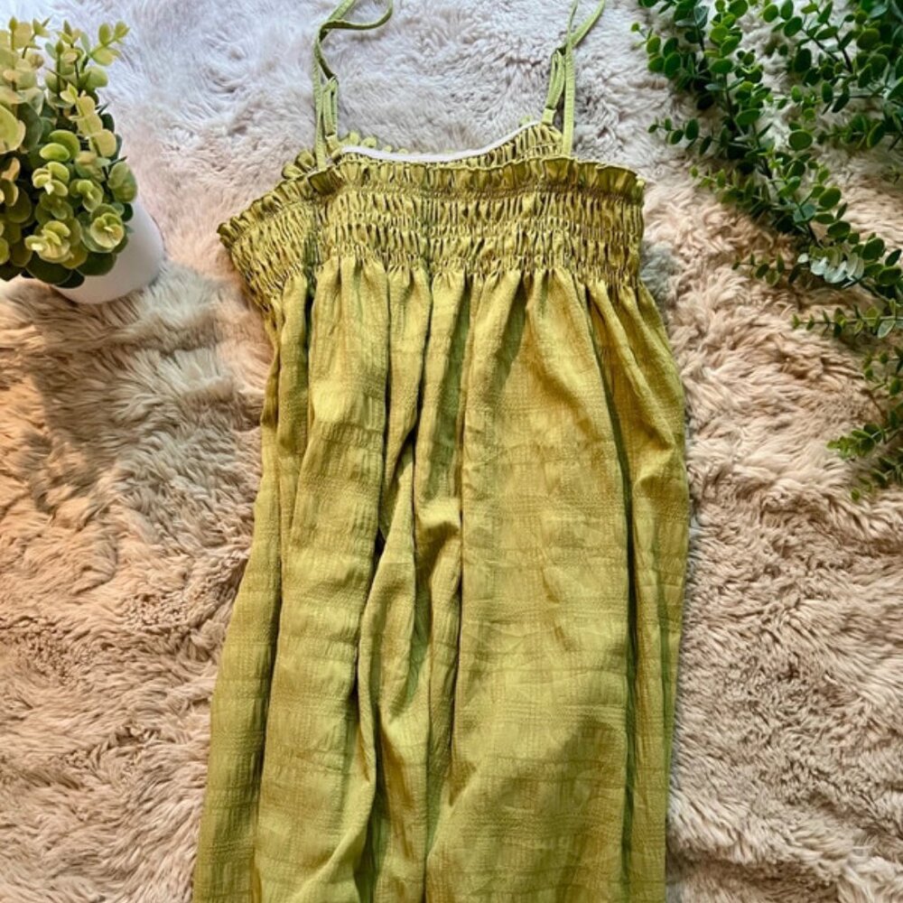 Light Green Smocked Sundress – Size [M]